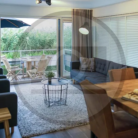 Amazing Ship In Úszó hotel 4*